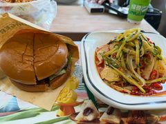 安格斯牛肉芝士堡-魏家凉皮(铜锣湾店)