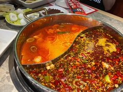 鸳鸯锅底-成都玉林串串香(世纪港湾店)