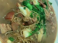 猪肉炖粉条-东北哈尔滨酱骨头馆房掌柜铁锅炖