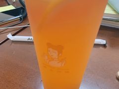 -沪上阿姨·精选茶饮(十一经路店)