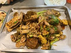 -鑫渔港海鲜本地菜·山海关浑锅(东戴河店)