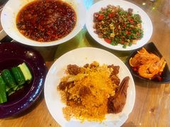 -临界音乐酒馆·小龙虾·江湖菜(华熙LIVE·鱼洞店)