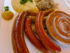 -LENBACH兰巴赫西餐啤酒坊(大连东港店)