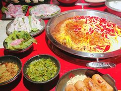 -谭鸭血老火锅(万象九宜城店)