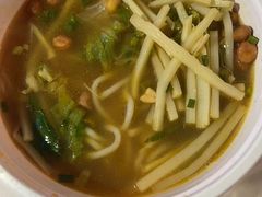 -龙记桂林米粉(财满街店)