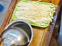 -地锅公社·现炒地锅鸡·地锅鱼·夜宵(罗锦路店)