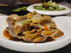 -沪小胖小龙虾(淮海中路旗舰店)