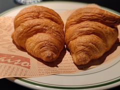 法式黄油牛角包-404干式熟成牛排馆•聚会餐厅