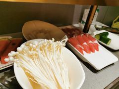 -海底捞火锅(金山百联店)