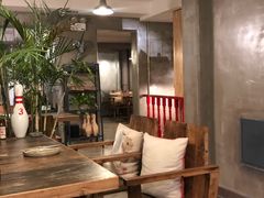 -HIGH FIVE哈福手工汉堡(桂林路店)