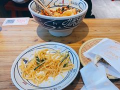 -陇上秦轩biangbiang面(萧山万象汇店)