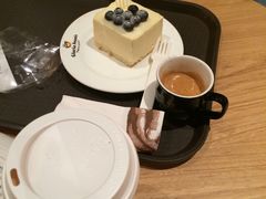 -Gloria Jean's Coffees