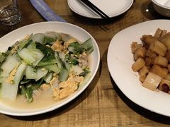 -泉畔人家·老济南经典鲁菜(大明湖店)