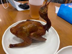 红烧乳鸽-煲煲掂风味煲仔饭餐厅(西区店)