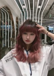 -BULB STUDIO 巴柏明星发型工作室