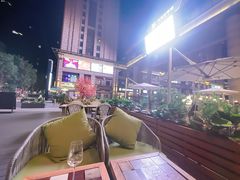 -斯普汇生蚝牛排馆(中骏世界城店)