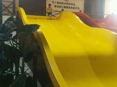 -泉城欧乐堡戏水湾艺术养生温泉