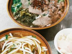 -花溪牛肉粉(八鸽岩店)