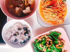 -臻爱住家月嫂育儿嫂(万达店)