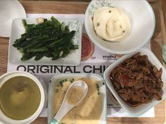 -老乡鸡(上海白玉兰广场店)