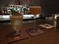 -FOUR PLAY BAR