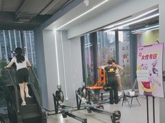 -超鹿运动(五四路恒力城店)