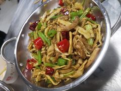 干锅笋炒牛肚-小民大排档(光谷店)