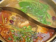 -顶顶汤火牛排火锅·经典铜锅涮肉