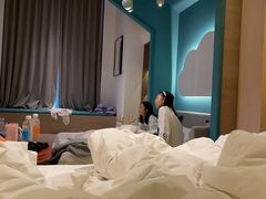-上海虹桥中心爱琴海亚朵S酒店