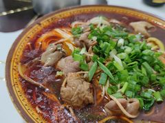 肥肠面-胥佳烧鸡公牛肉面馆