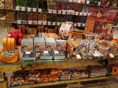 -VENCHI 闻绮(北京国贸商城店)