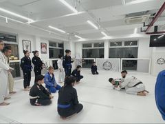-Flow巴西柔术拳击泰拳馆