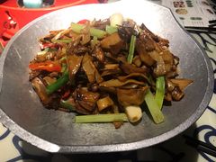 干锅鲜菌-卢大鲜鱼头捞饭(美利广场店)