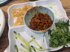 京酱肉丝-合合春饼·酱骨·东北菜(潘家园店)