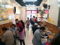 大堂-真素诚·清真(新华路店)