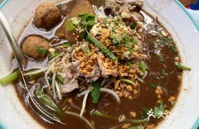 Thai Pork Boat Noodle Soup