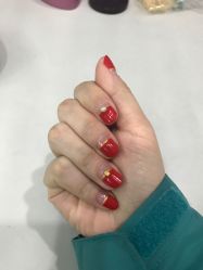 -小红楼美甲美容中心