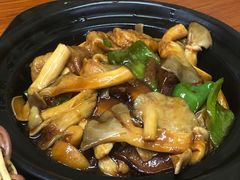 -胡子饮食店