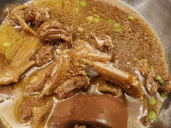 -隆江大酒店(雯婕商务楼店)