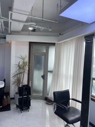 -V7 HAIR SALON