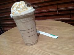 -星巴克(上海虹桥新天地二店)