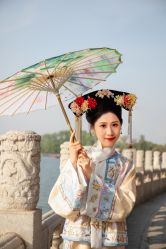 -初见美妆造型工作室