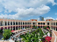 -佛罗伦萨小镇广佛名品奥特莱斯(疏港路店)