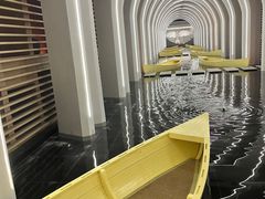 -涨巢·潮玩水疗局