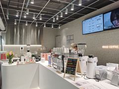 -Manner Coffee(宜山路地铁站店)