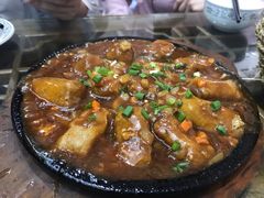 -临街徽菜馆·正宗黄山味