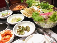 前菜拼盘-本家韩国烤肉(财富大厦店)