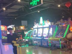-奇奇乐园(上海仲盛世界商城店)