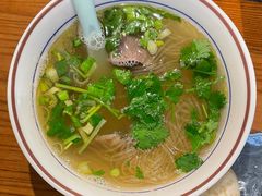牛肉粉丝汤-鑫震源·苏式大虾生煎(山塘街店)