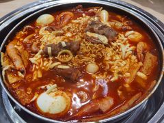 -三清洞摩西韩式年糕火锅(威高广场店)